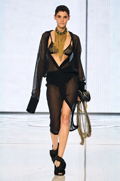 Look 44